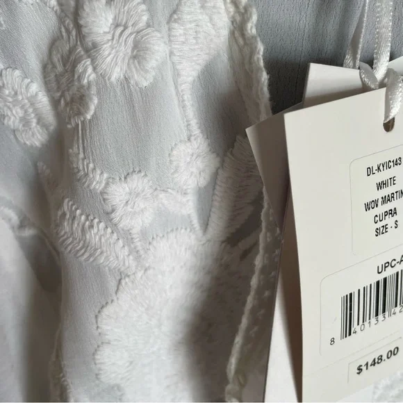 Anthropologie Karyn Seo White Short Sleeve Embroidered Swing Top! Small. - Picture 10 of 12